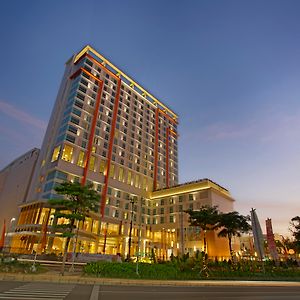 Harris Hotel & Conventions Bekasi